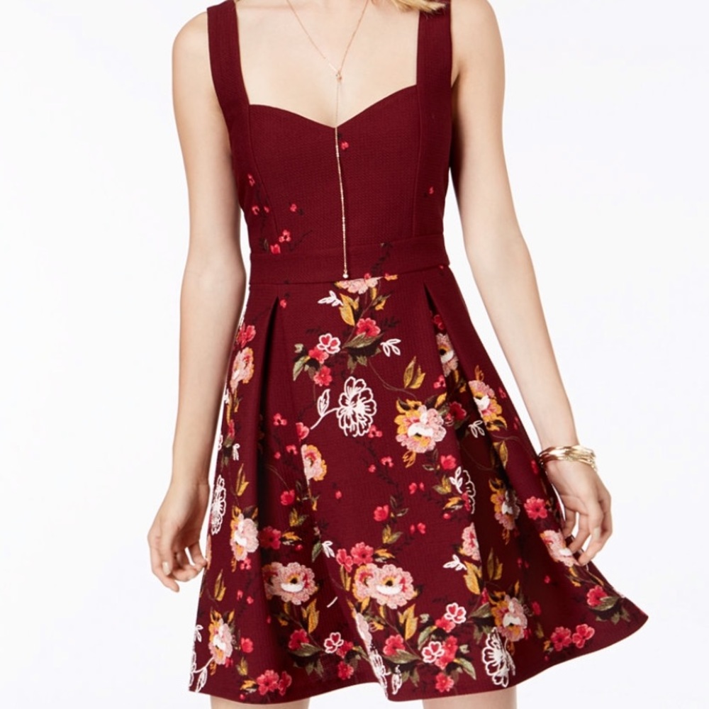 Maroon flora dress with a back slit
